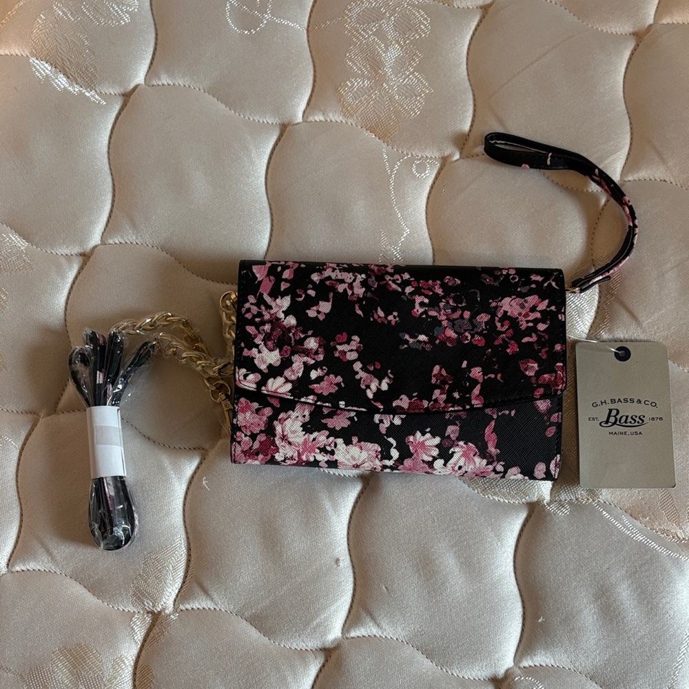 Bass Pink Floral Wristlet